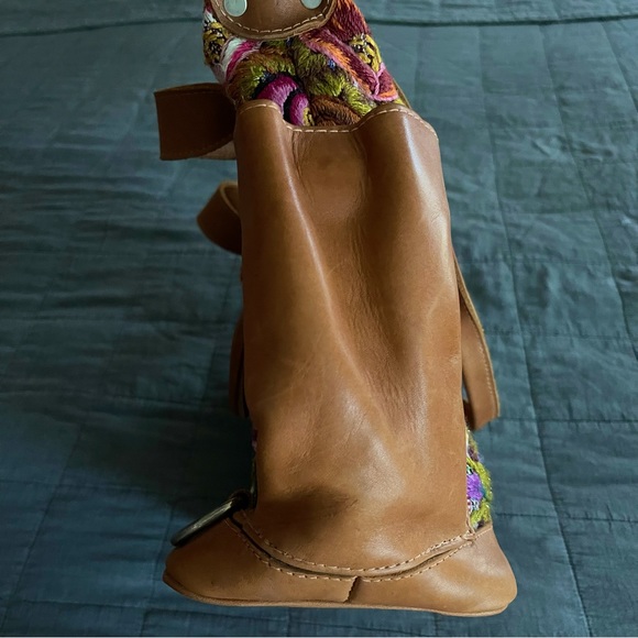 Hiptipico Mini Convertible Bag Leather Handmade - Picture 4 of 8